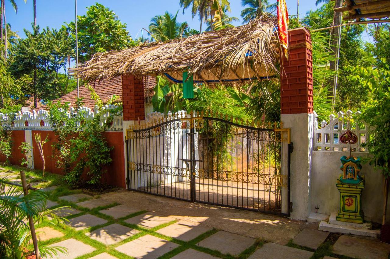Green Nest Hostel, Baga- North Goa Arpora Esterno foto